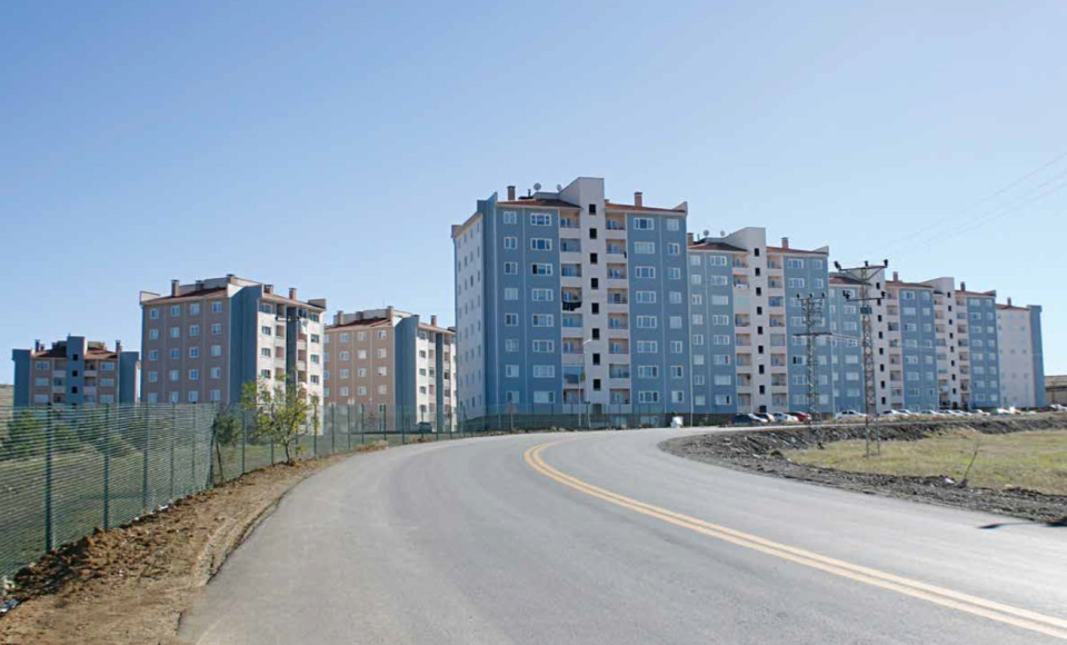 Elmadağ Toplu Konu